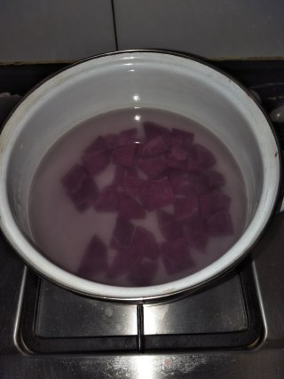 紫薯椰蓉奶糕的做法步骤：2