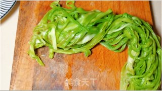 炒贡菜的做法步骤：3