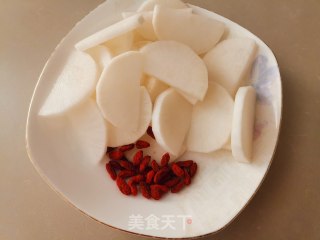 萝卜排骨汤的做法步骤：2