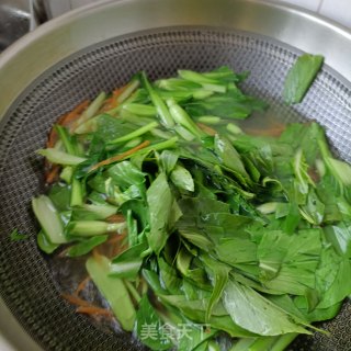 麻汁拌油菜胡萝卜的做法步骤：8
