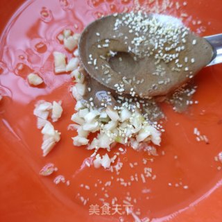 麻汁拌油菜胡萝卜的做法步骤：12