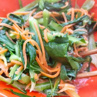 麻汁拌油菜胡萝卜的做法步骤：15