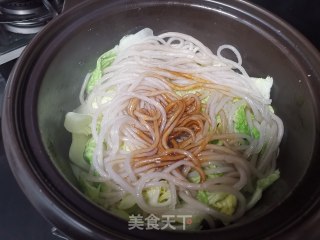 砂锅白菜炖粉条的做法步骤：5