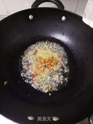 素炒莴笋叶的做法步骤：3