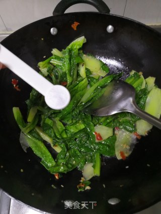 素炒莴笋叶的做法步骤：6