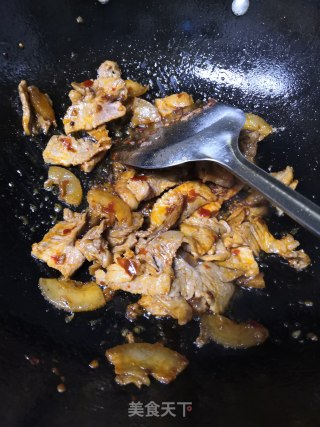 辣椒炒肉的做法步骤：8