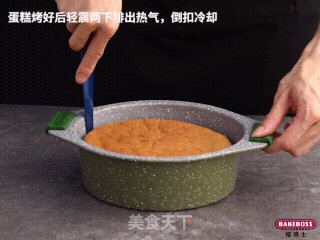 巧克力奶油蛋糕，桂冠般华丽，雪纺般柔软的做法步骤：8