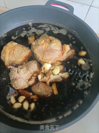 卤牛腱子的做法步骤：7