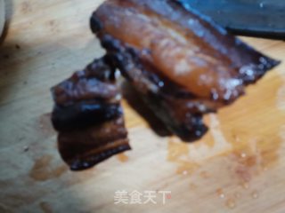 乡里腊肉蒸盐辣椒的做法步骤：2