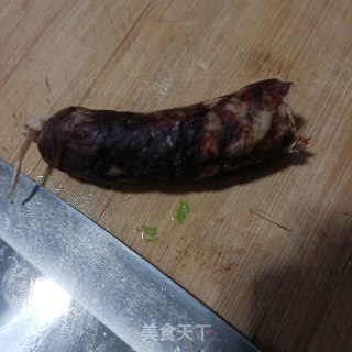 麻辣肠炒芹菜的做法步骤：2