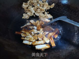 油渣炒香干的做法步骤：4