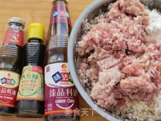 萝卜丝丸子的做法步骤：1