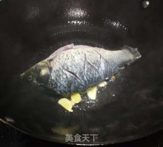 酱焖鲤鱼的做法步骤：9