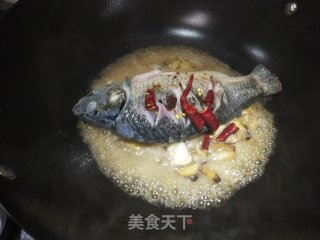 酱焖鲤鱼的做法步骤：11