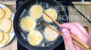 软糯南瓜饼，零难度美食，糯叽叽甜蜜蜜，香甜可口颜值高。的做法步骤：11