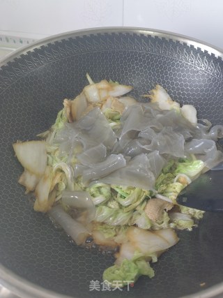 五花白菜炖粉皮的做法步骤：11