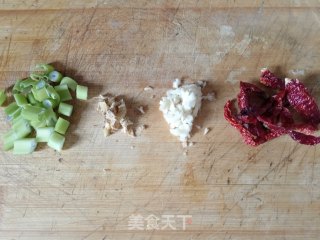 豇豆豆皮炖粉条的做法步骤：6