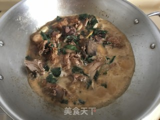 紫苏炒鸭的做法步骤：10