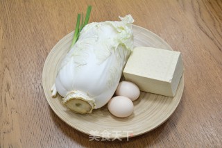 白菜豆腐煎蛋汤的做法步骤：1