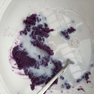 牛奶紫薯燕麦花卷的做法步骤：6