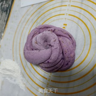 牛奶紫薯燕麦花卷的做法步骤：16