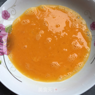 香炸草鱼的做法步骤：3