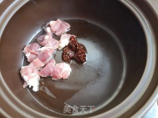 白菜炖宽粉的做法步骤：3