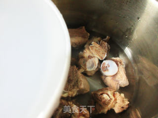 香芋筒骨汤的做法步骤：4