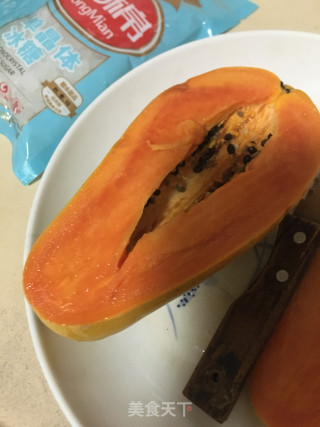 原只木瓜炖奶的做法步骤：2