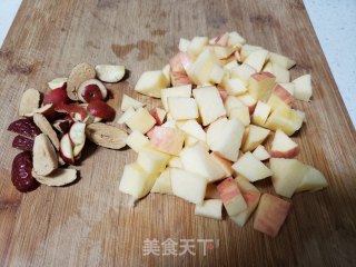 苹果红枣扶阳粥的做法步骤：2
