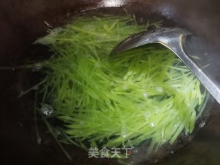 口味莴笋丝的做法步骤：4