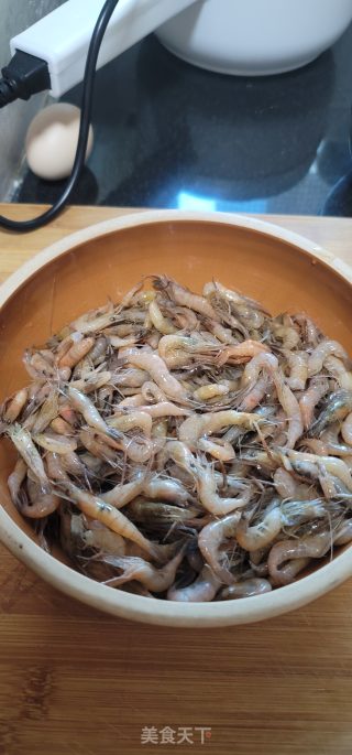 爆炒沙虾的做法步骤：1