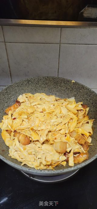 五花肉炖笋干的做法步骤：9