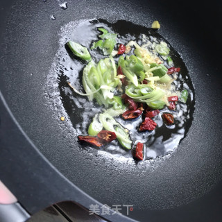 黄豆芽炖粉条的做法步骤：4