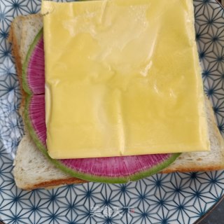 鸡蛋花心萝卜三明治的做法步骤：8