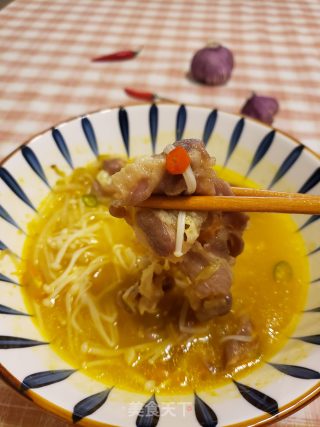 酸辣开胃酸汤肥牛金针菇的做法步骤：9