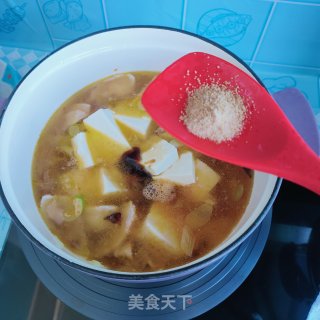 辣白菜炖豆腐的做法步骤：12