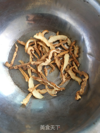 腱子肉玉竹木瓜汤的做法步骤：3