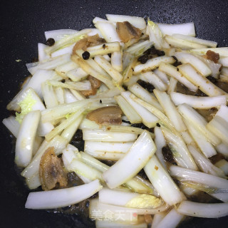 豆豉油渣炒白菜的做法步骤：7