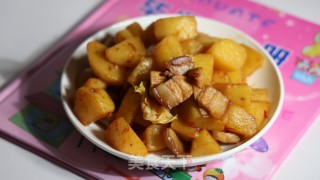 土豆炖五花肉的做法步骤：6
