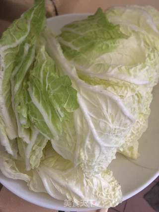 红薯粉条焖白菜的做法步骤：1