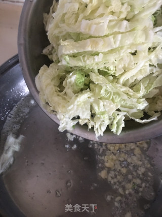 红薯粉条焖白菜的做法步骤：5