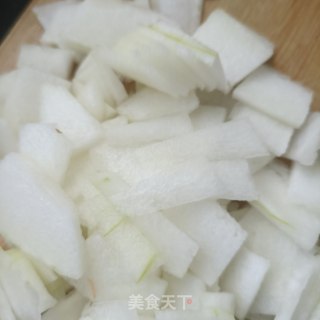 冬瓜炒猪肝的做法步骤：2