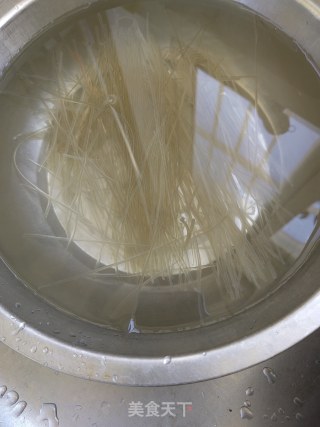 汆白肉的做法步骤：2