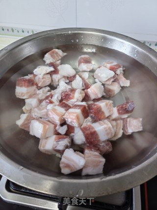 红烧肉炖海带的做法步骤：3