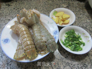 红烧虾蛄（皮皮虾）的做法步骤：1
