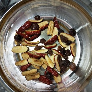 红枣桂圆大麦茶的做法步骤：3