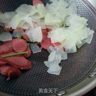 蒜蓉肠炒冬瓜的做法步骤：9