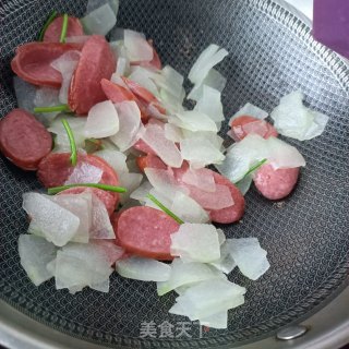 蒜蓉肠炒冬瓜的做法步骤：11