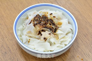 红油面皮的做法步骤：7